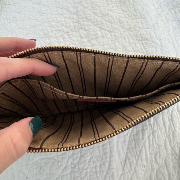 Louis Vuitton Monogram Clutch - Picture 4 of 4